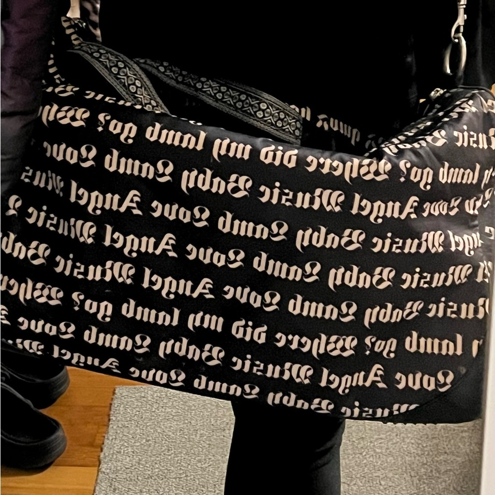 L.A.M.B. Lesportsac tour bag by Gwen Stefani